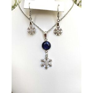 Handmade Resin  Blue Glitter Snowflake Jewelry Set